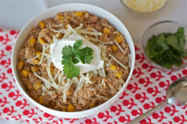 Slow cooker white bean chili with chicken and corn