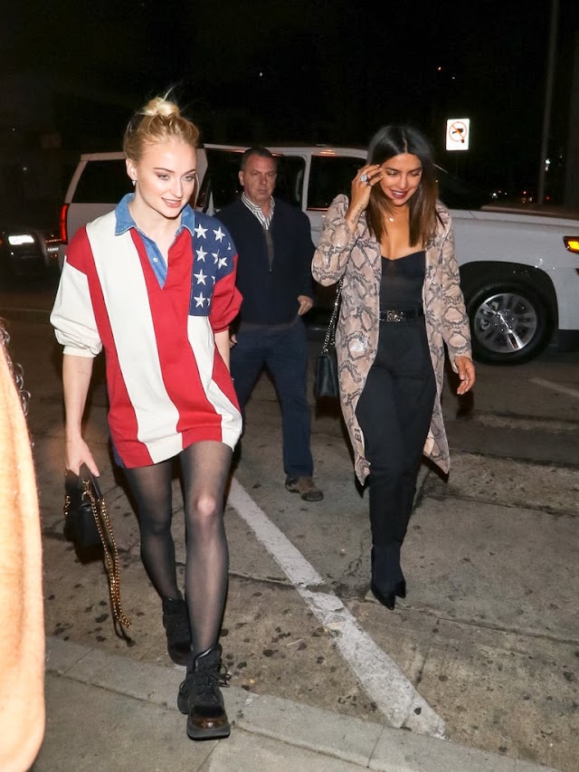 Sophie Turner și cumnata ei Priyanka Chopra au ieșit ca fetele în oraș (poze 2019)