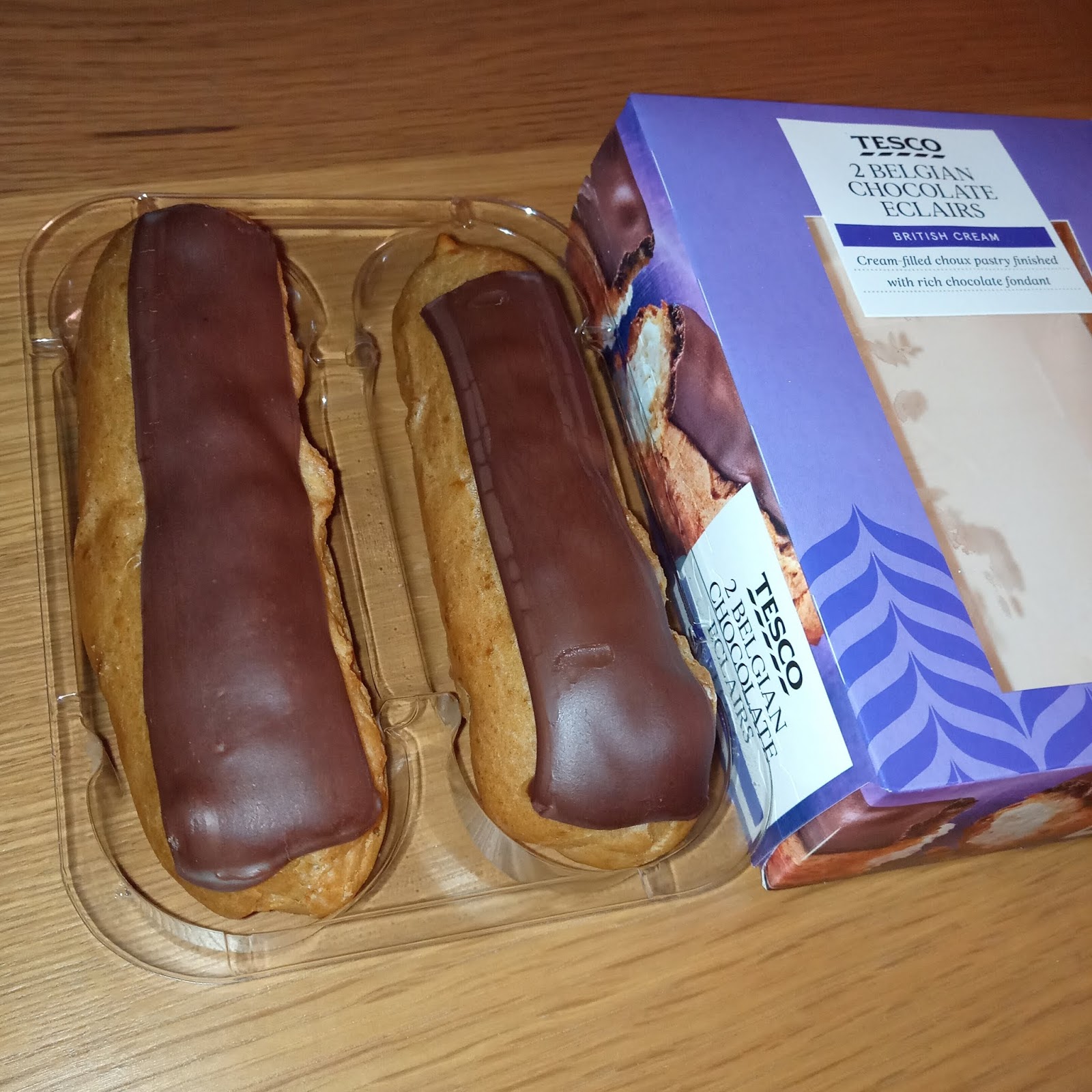 Supersupergirl's Food Reviews [Review] Tesco Belgian Chocolate Eclairs