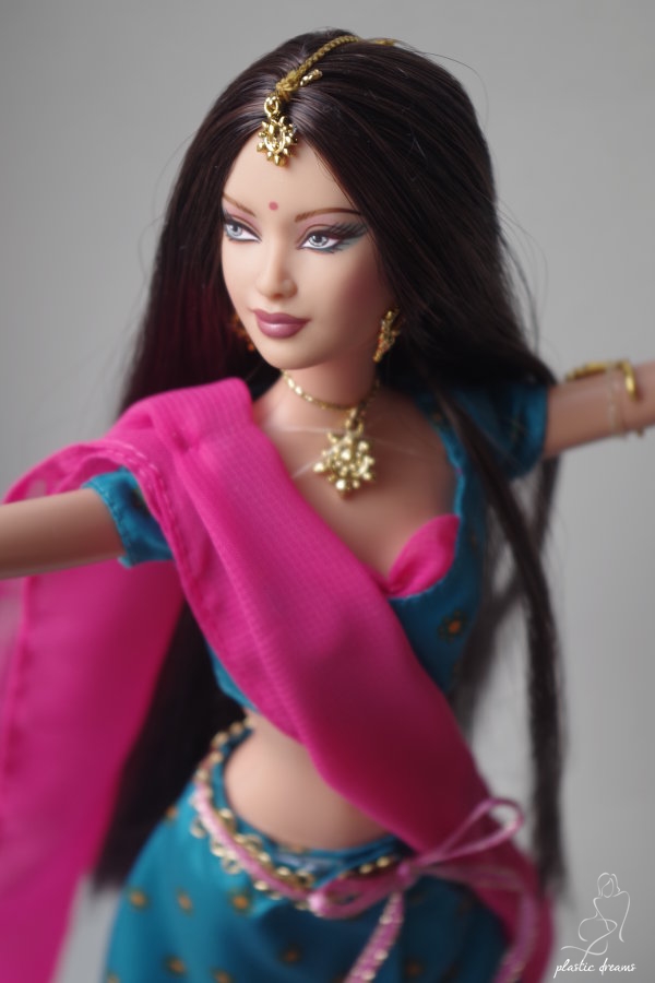 Plastic Dreams Barbie et miniatures Diwali Barbie Doll