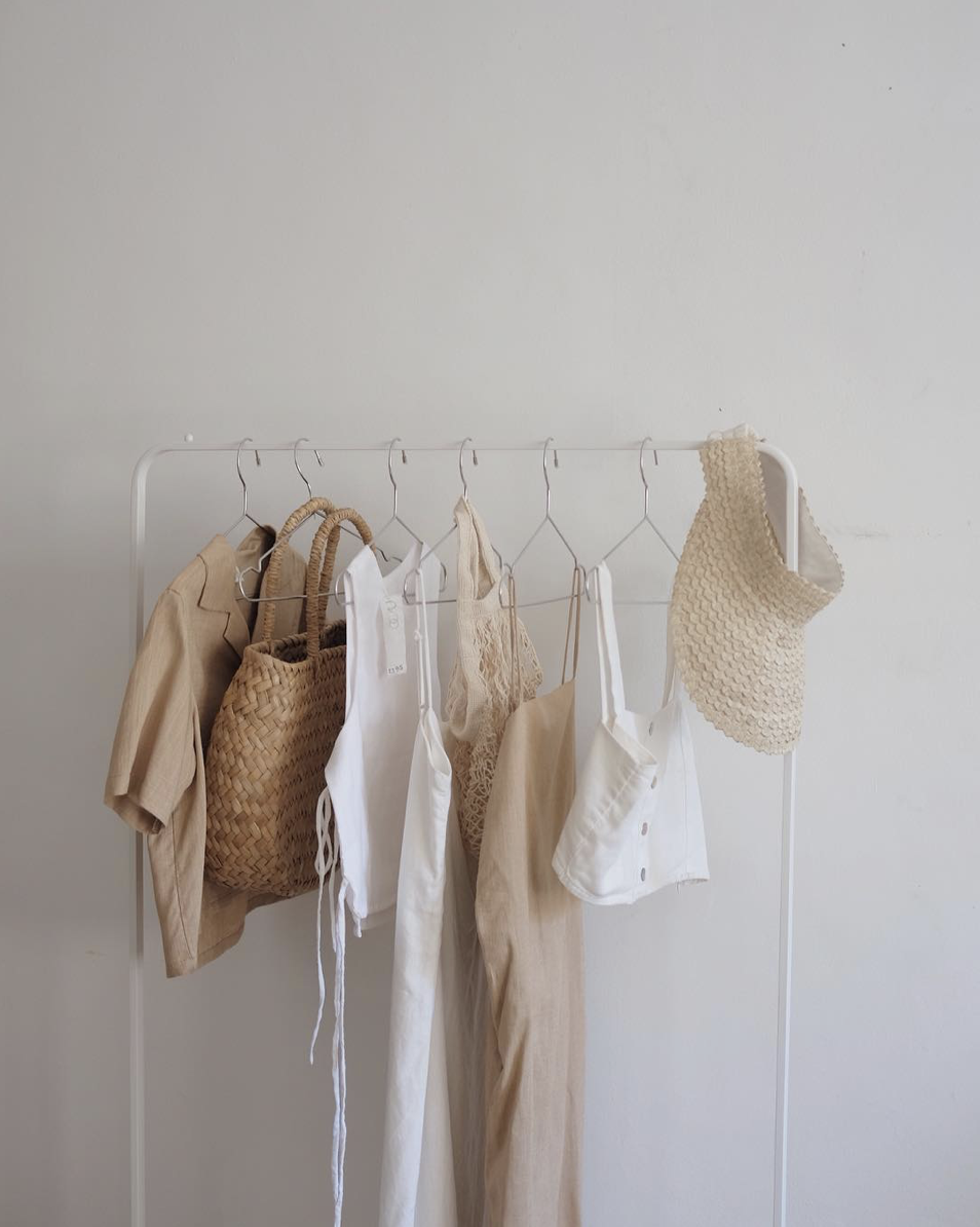 ilaria fatone - summer-mood inspirations - minimal and fresh wardrobe
