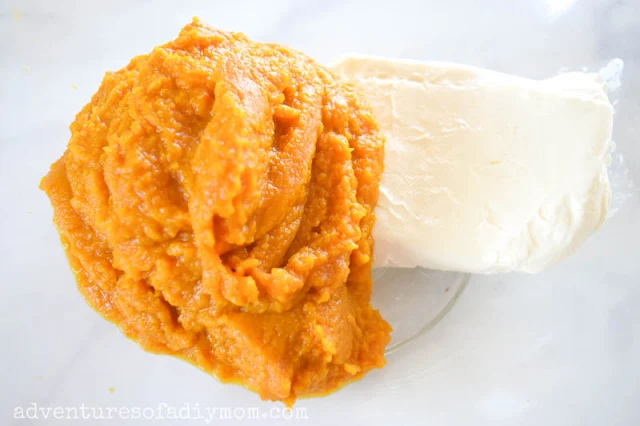 pumpkin puree and cream cheese