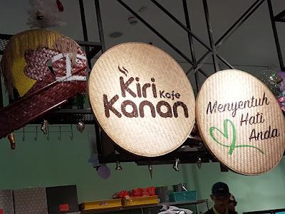 Kafe Kiri Kanan Toppen Johor