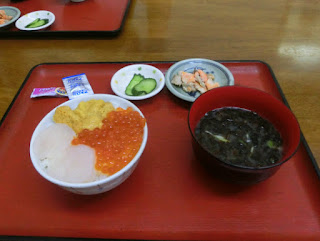 函館朝市の丼