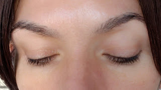 ojos sin cerrados Máscara de pestañas SKY HIGH de Maybelline 06