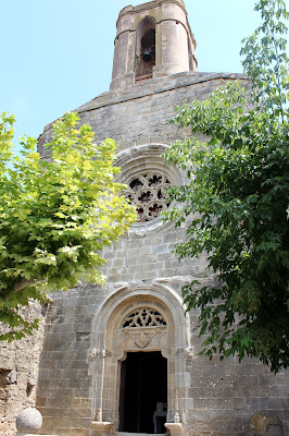 Iglesia de Sant Pere. Pueblos medievales del Bajo Ampurdán. Gerona. 