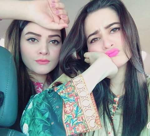 https://1.bp.blogspot.com/-zPX2u6FcgDE/WEiElLJq6AI/AAAAAAAADWM/caOvgOBc6qgbBmkXxeY9S-0njOMdT5FAwCEw/s1600/Cute+and+Beautiful+Pakistani+Girls+Wallpapers+20171.jpg