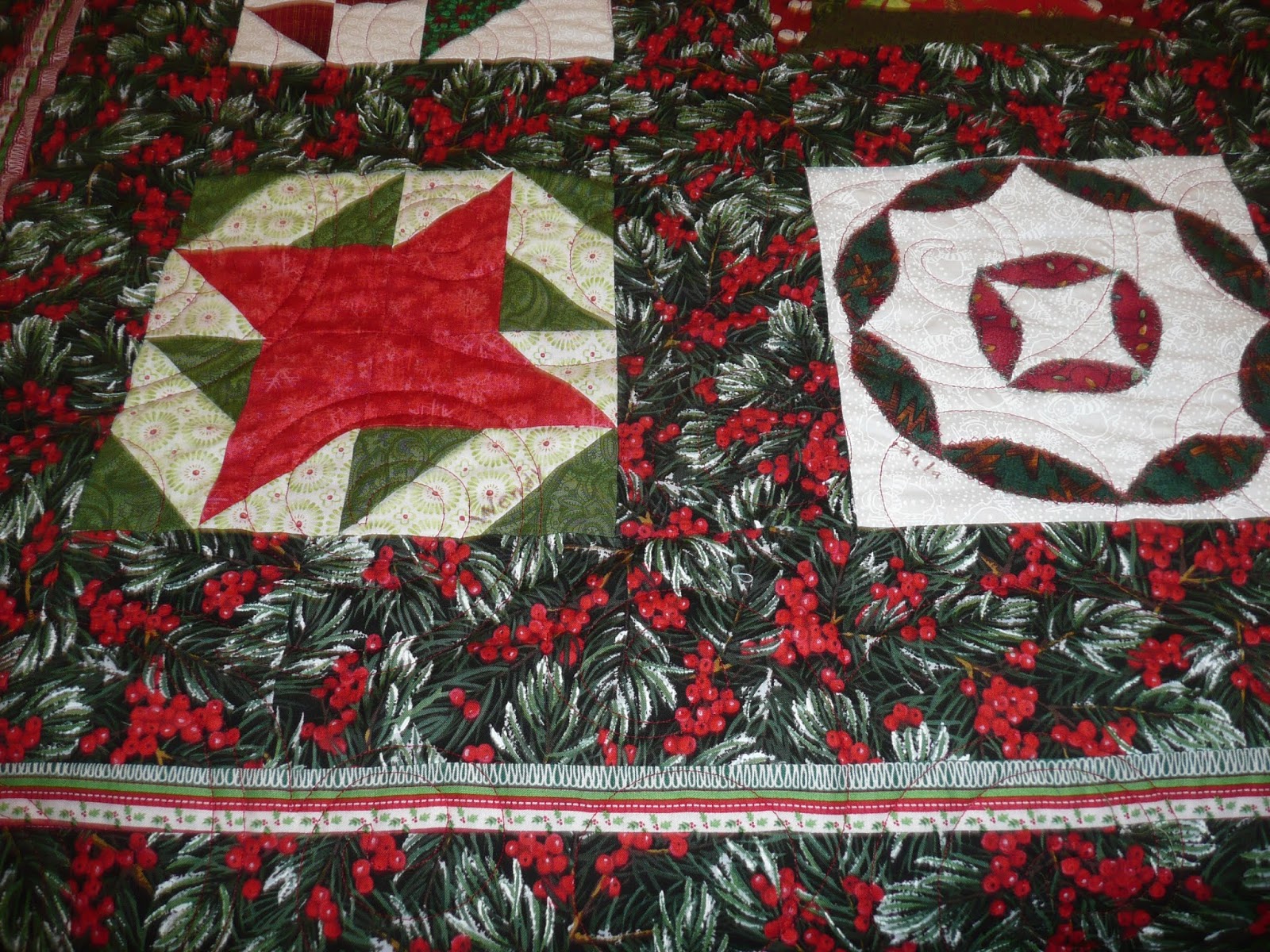 Acorn Ridge Quilting: Judy's Christmas Quilt