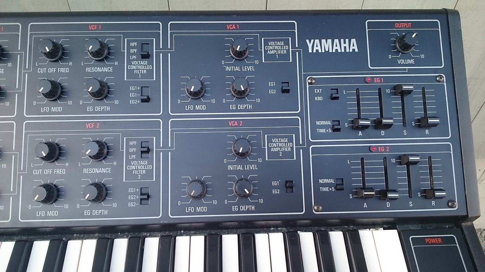 MATRIXSYNTH: YAMAHA CS15 monophonic synthesizer