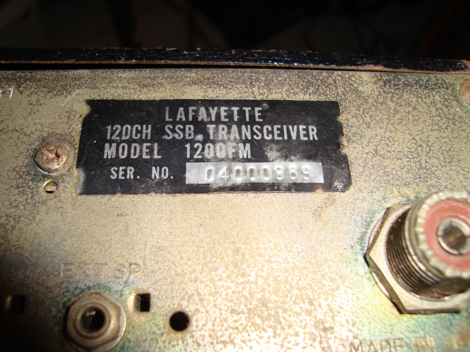 RADIO SELLER Lafayette 1200 FM ( Sold )