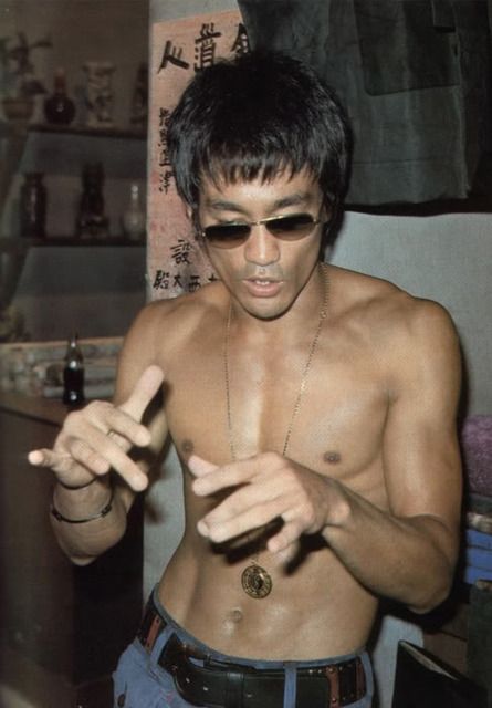 bruce lee old pictures