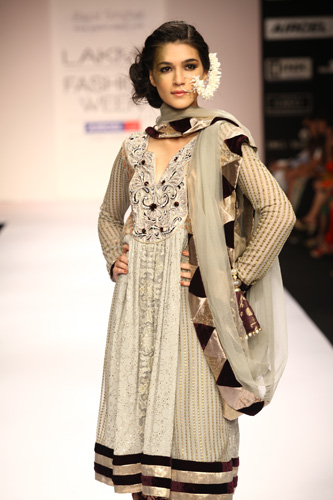 Desi Fashion: Fav Designers from Lakme Summer/Resort 2012 - Part 2