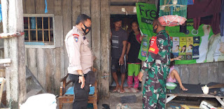 Sinergitas TNI Polri, Bhabinkamtibmas bersama Babinsa lakukan Patroli PPKM Mikro