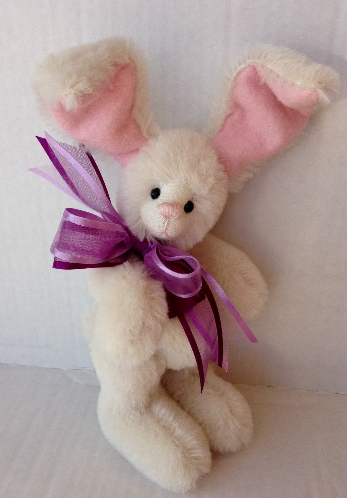 UX'BEARies Bear Hugs 4U OnLine Teddy Bear Show