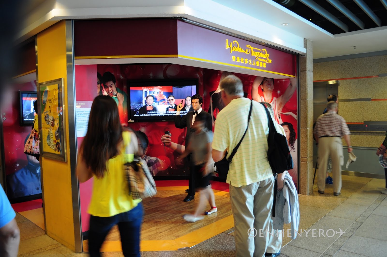 braggies Hong Kong Trip Fooling Around Madam Tussaud Wax Museum