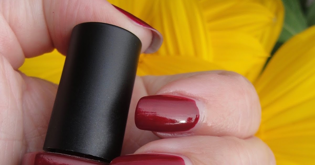 BURGUNDY NAILS FOR A CHIC FALL #FALLNAILS