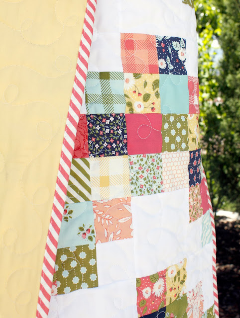 A Bright Corner: Little Miss Sunshine Quilt + giveaway winner