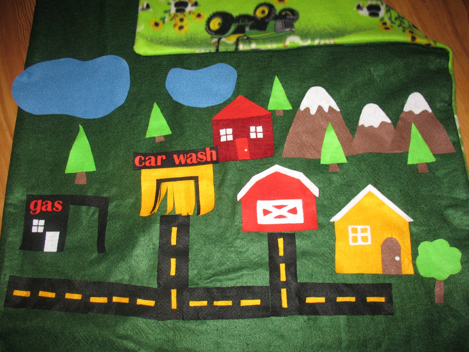 Practically Homemade Felt Car Mat