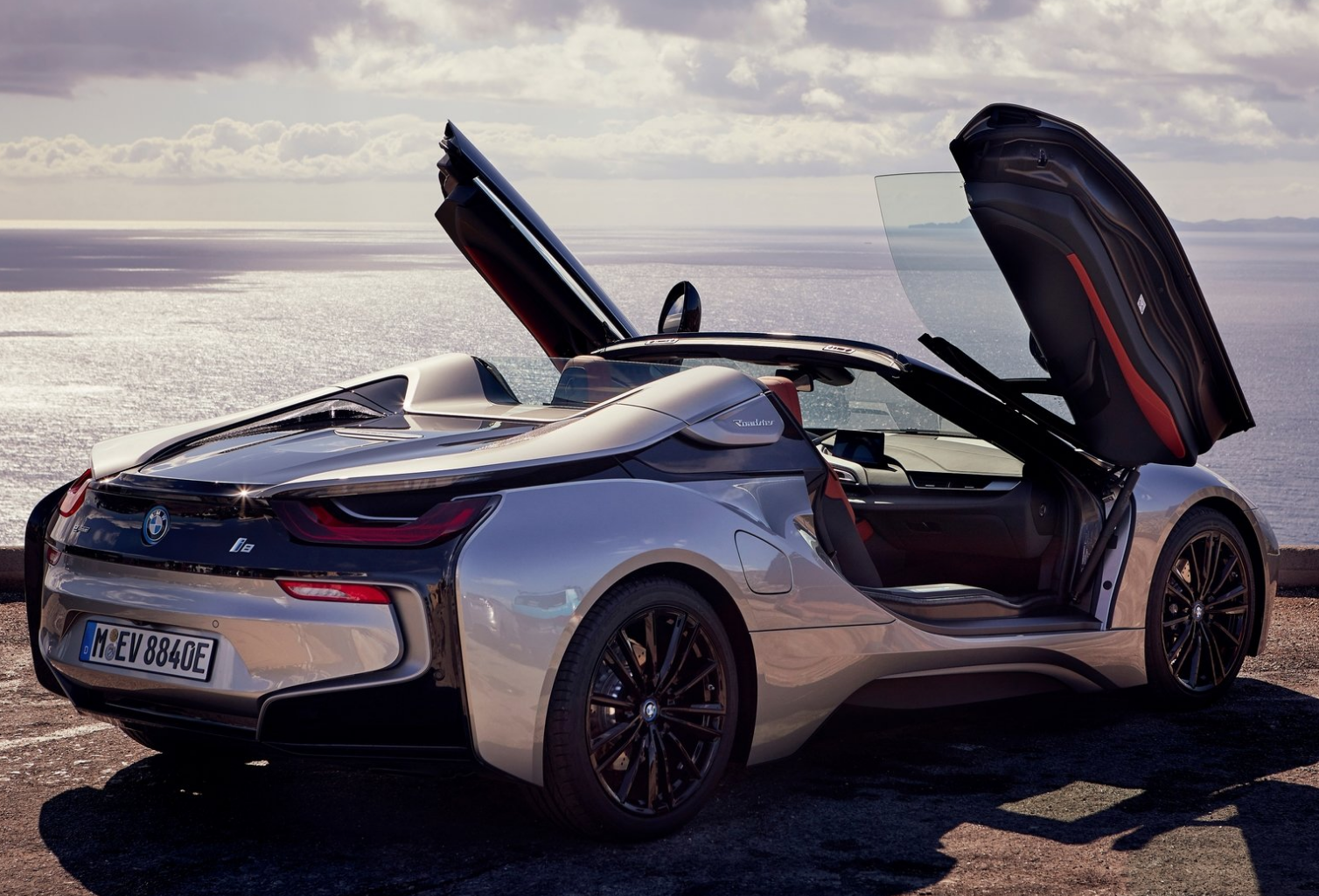 BMW i8 кабриолет
