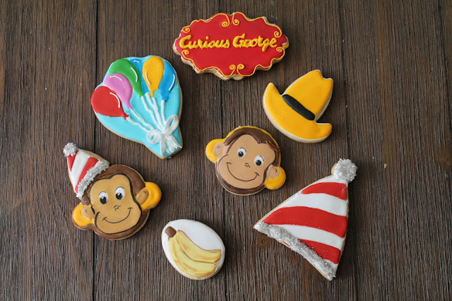 Monkey Cookies,Curious George party,Curious George decorated cookies,Curious George cookies,curious  George cookie decorating ideas,Monkey's face cookies,cookie decorating blogs,birthday,