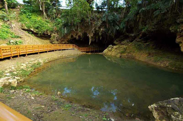 pond at entrance to Matsuda Cave