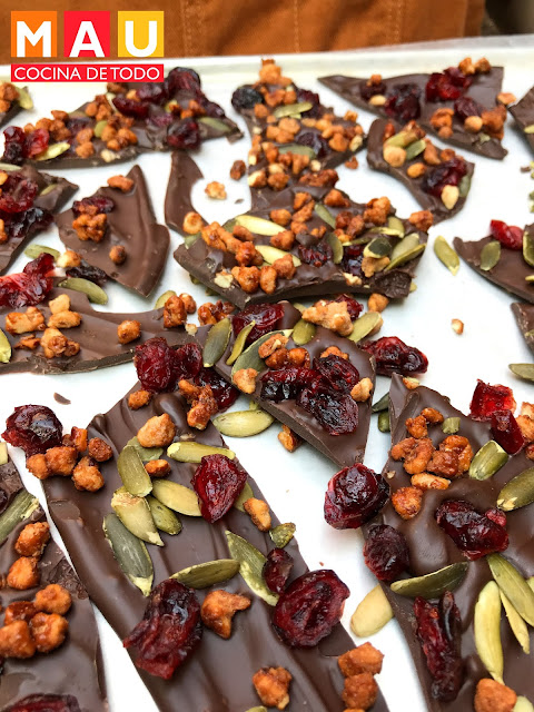 mau cocina de todo receta bark chocolate con nueces fruta chabacano arandanos coco