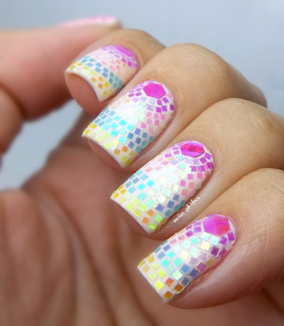 Mosaic nail art