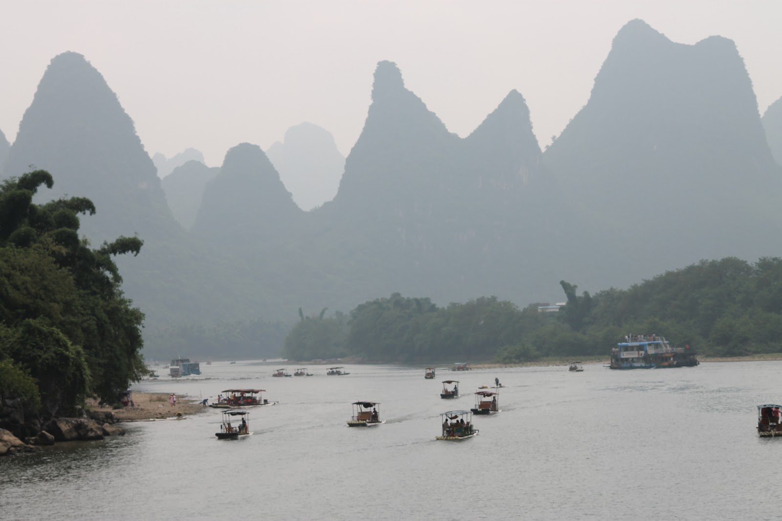 El increíble escenario del río Li - Una primera aproximación a China en el 2012 (1)