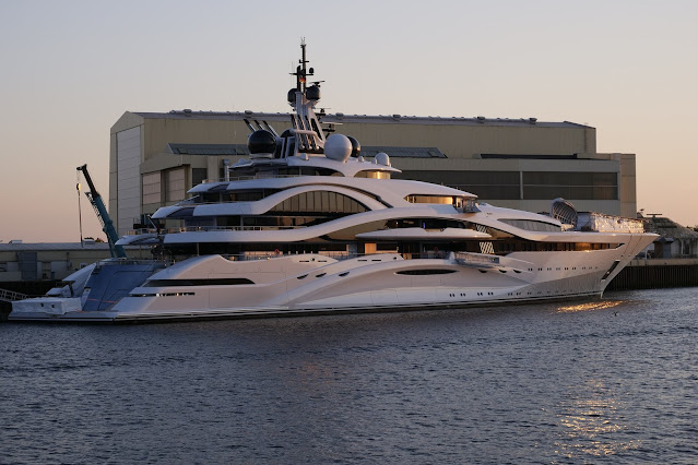 Luxury Yacht Inspection Dubai