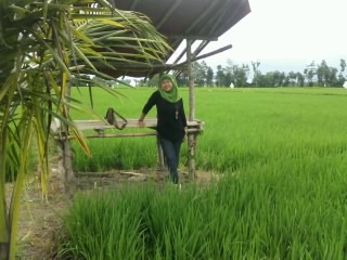 chacha booms: MODELING IN GALAXY JEMBER :D