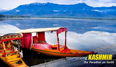 Beautiful Dal Lake Shikara Ride during Kashmir Package Tour from Kolkata