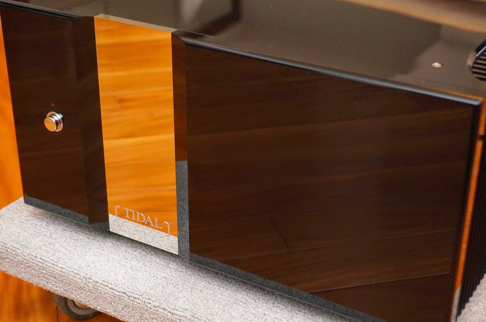 Mono and Stereo High-End Audio Magazine: Tidal Impulse power amplifier