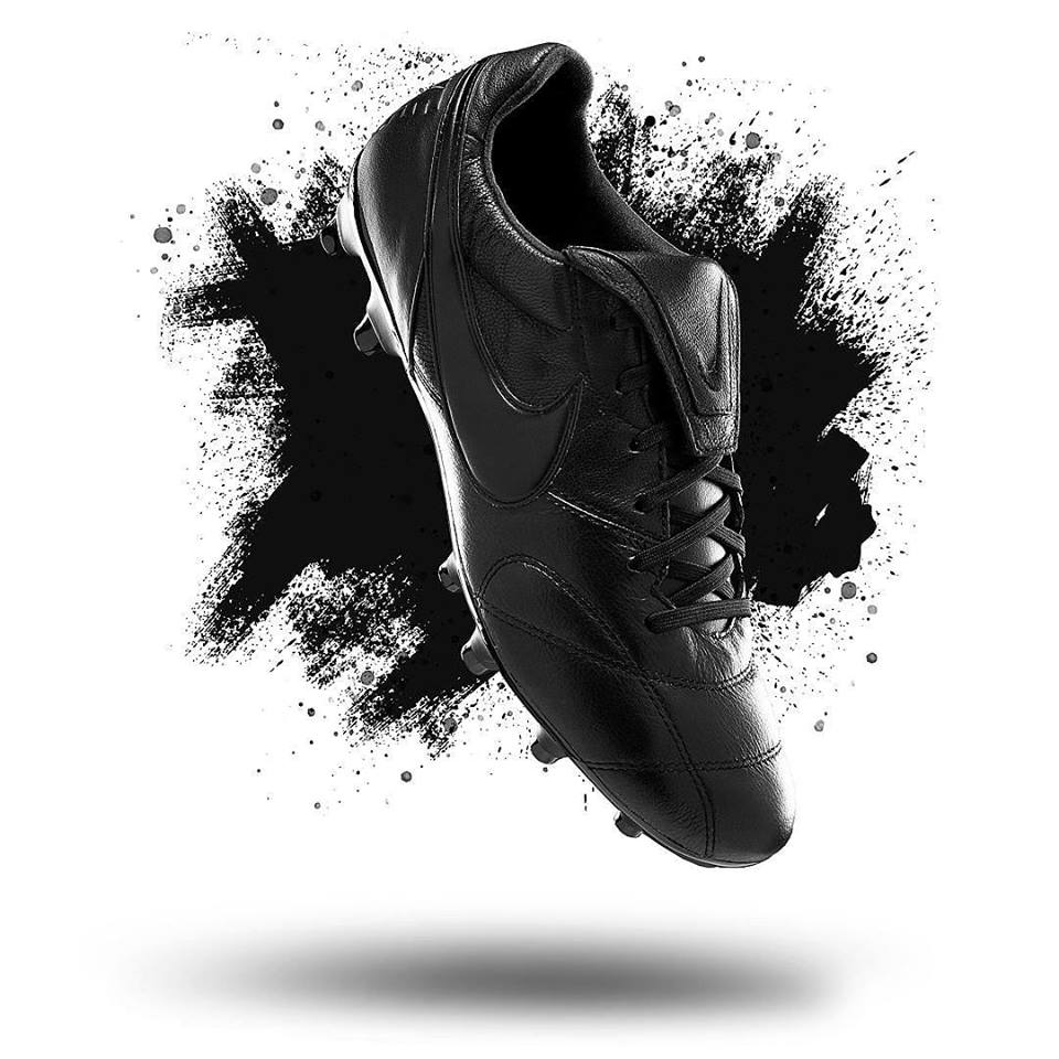 Blackout Nike II 2018-19 Black Boots Released -