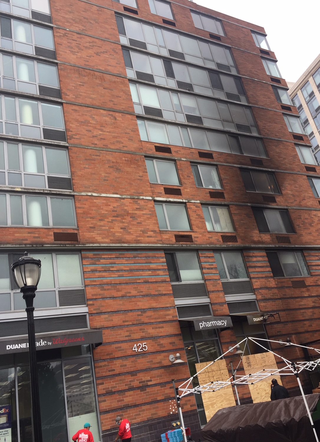 Roosevelt Islander Online Fire Outside Roosevelt Island Duane Reade