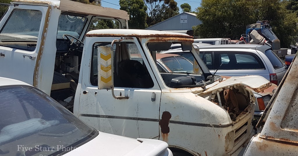Bedford CF2 Van Junkyard Sunday's
