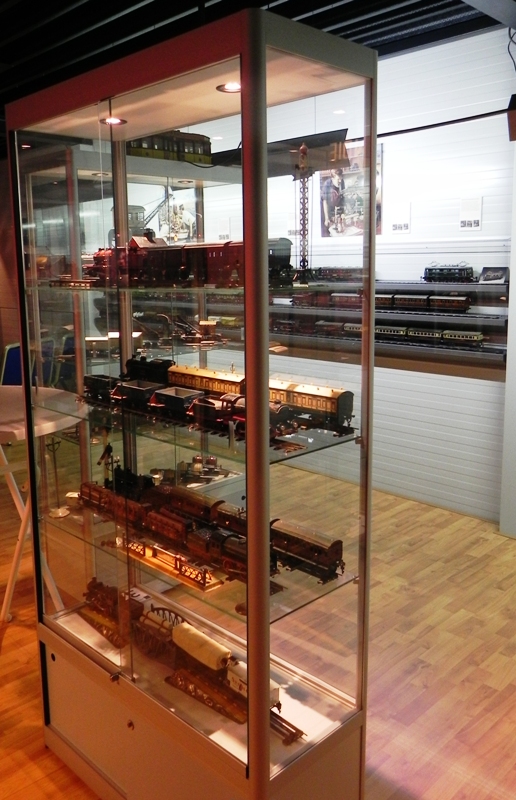 lionel lines: Pre-war Märklin exhibition