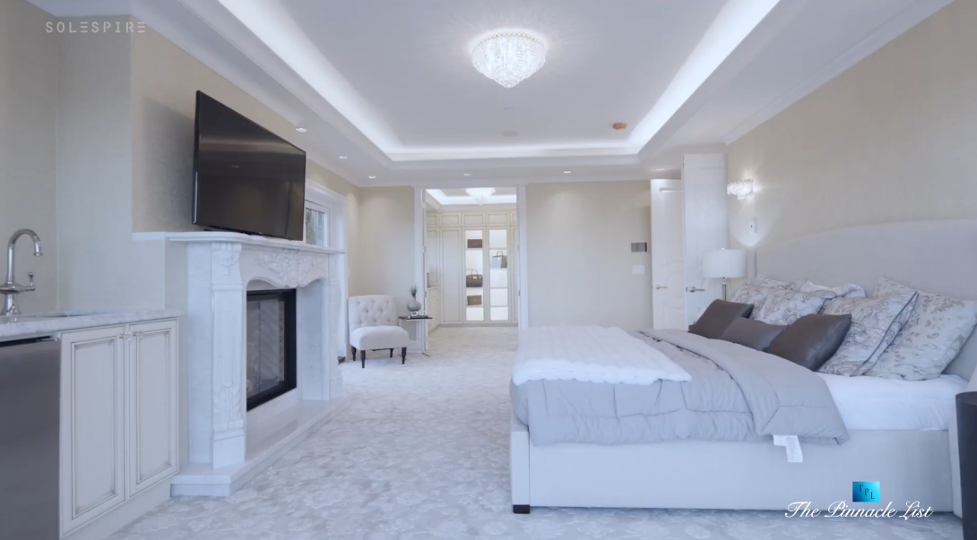 33 Interior Design Photos vs. 795 Andover Crescent, West Vancouver Luxury Mansion Tour