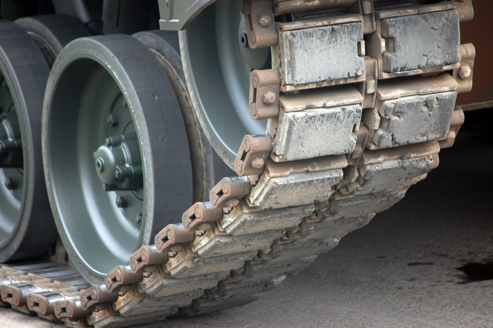 Alpha Three Five Model's blog How to weather tank tracks