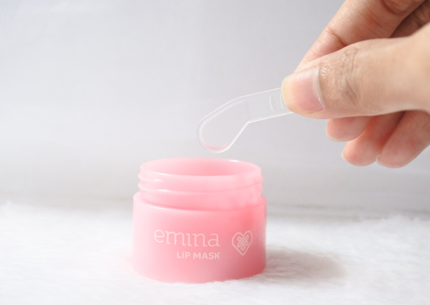 Review Emina Lip Mask & Emina Lip Scrub DaretoChange by Indonesian