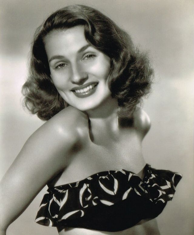40 Glamorous Photos of American Actress Brenda Marshall in the 1930s and ’40s ~ Vintage Everyday