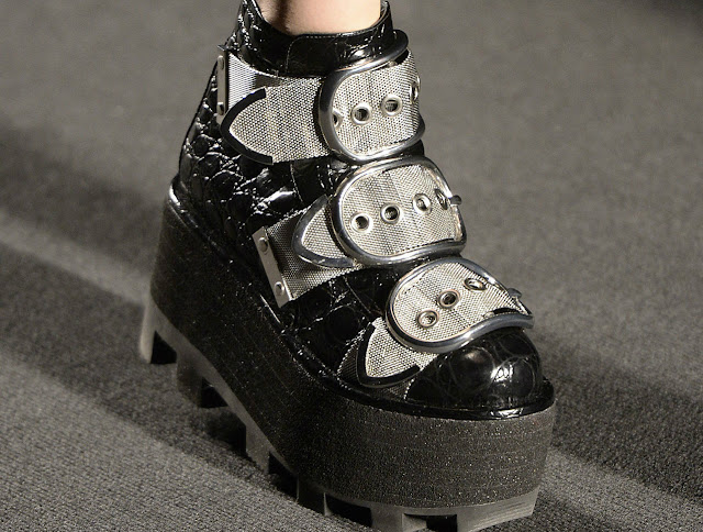 trends that need to die ugly shoes 2015