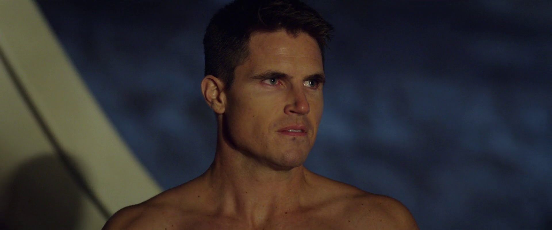 robbie amell the babysitter robbie amell the babysitter