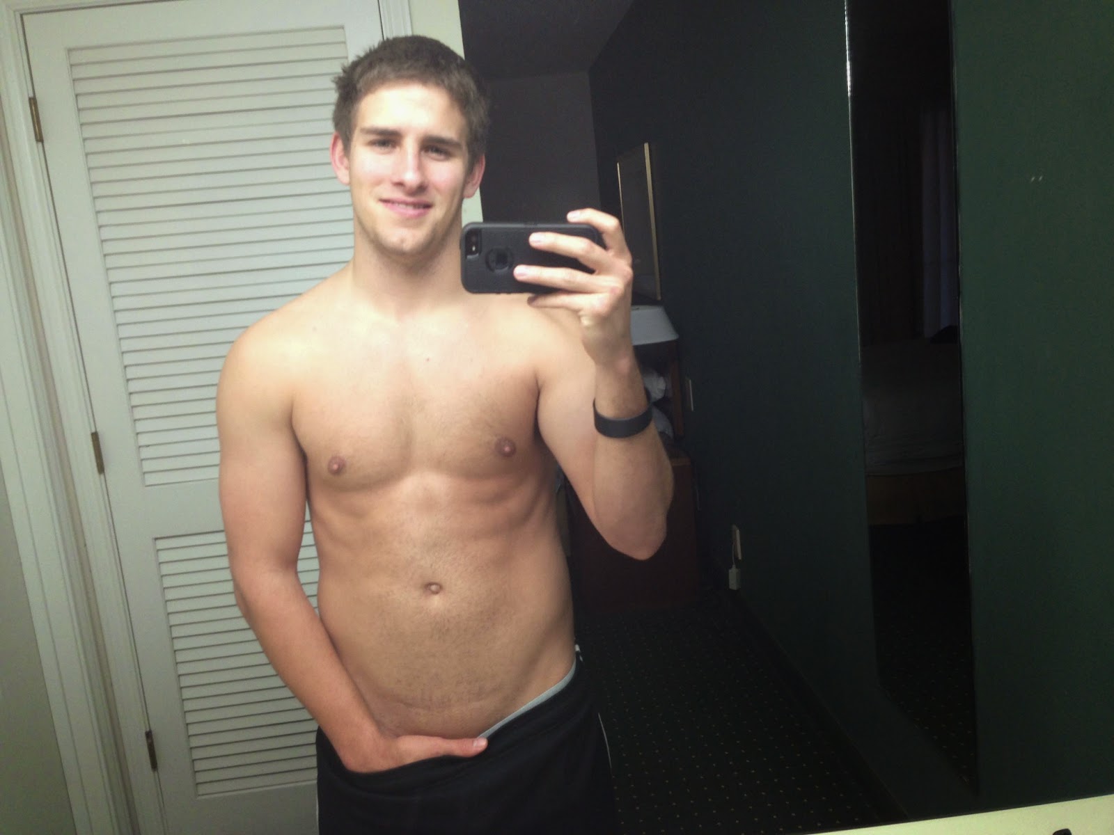 Machos do Cam4 - Gatinho, hétero e comedor de porra 2