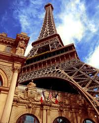 New 7 Wonders of the World: The Eiffel Tower