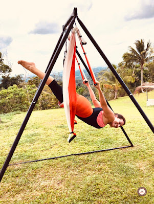 Clases-aeroyoga-casa-ceiba-puerto-rico-yoga-aereo-aerea-reserva-tu-espacio-ya-formacion-cursos-teacher-training-air-aerial-fitness-pilates-deporte-ejercicio