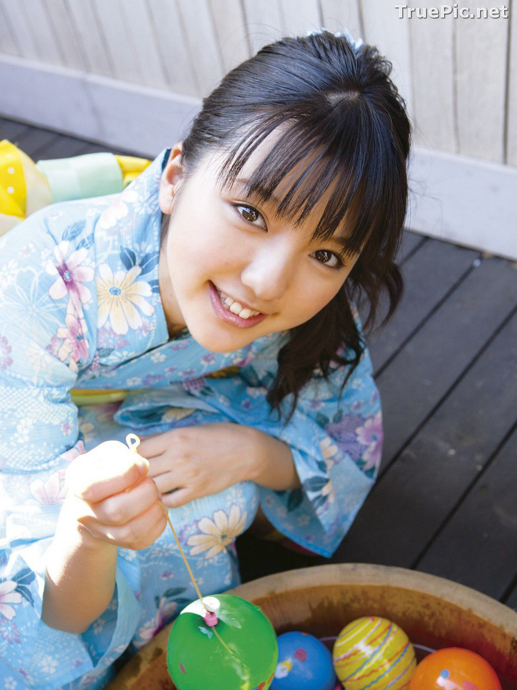 Image Japanese Singer and Actress - Erina Mano - Summer Greeting Photo Set - TruePic.net - Picture-17