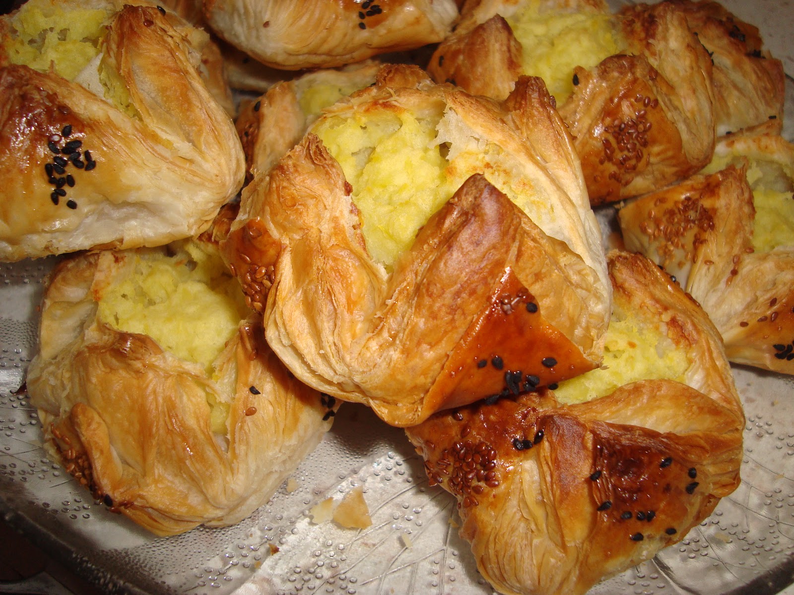 PATATESLİ KOLAY BÖREK