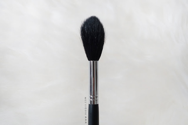Morphe Flawless M500 Deluxe Pointed Blender (Mac 137 Dupe)