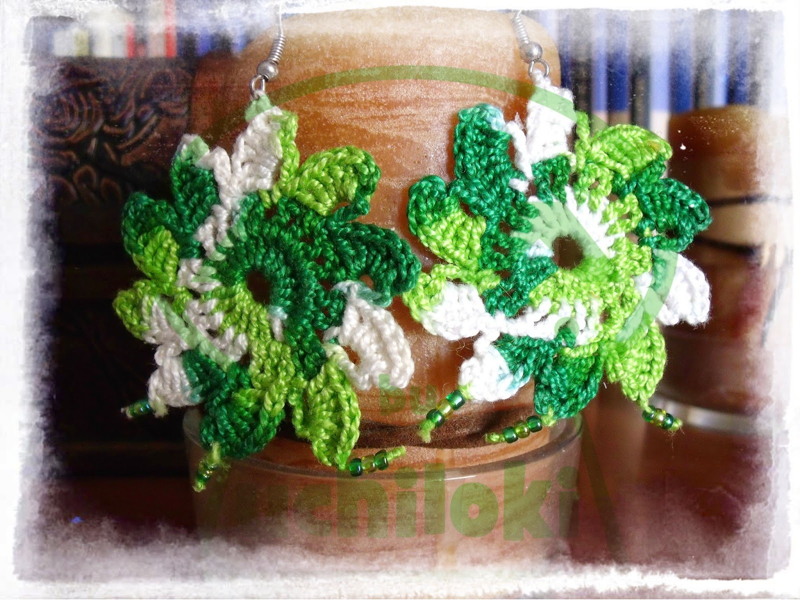 By Uchiloki Pendientes Crochet Verde