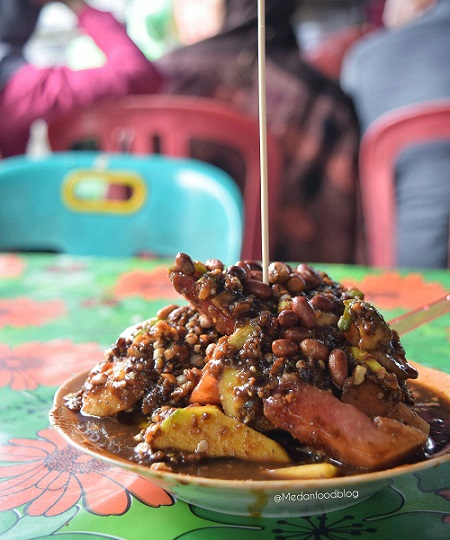 Rujak Kolam Takana Juo Street Food Legenda Di Medan Medan Food Blog Jelajah Kuliner Medan
